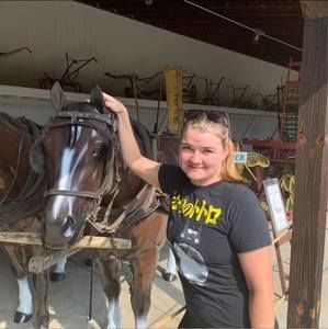 Meet your Posher, Tiffany